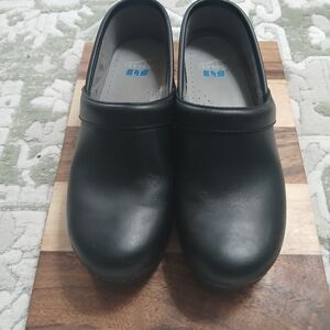 Dansko LT Pro Nursing Work Clog Size 8.5 - 9 US BLack Leather Womens 39 EUR